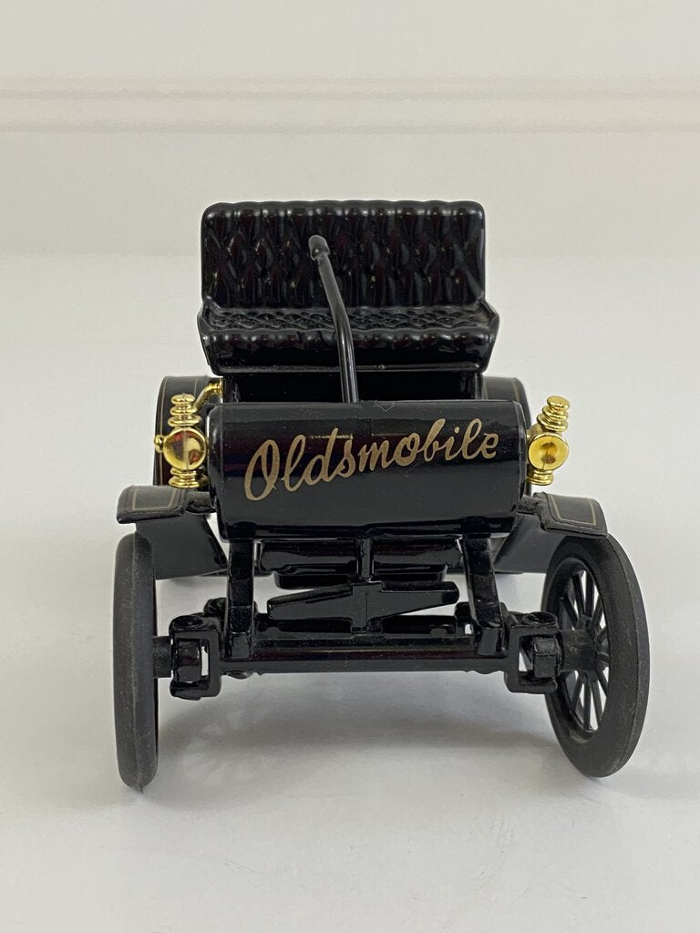 Vintage Collectable Oldsmobile Die Cast Black Scale Model Jalopy /r