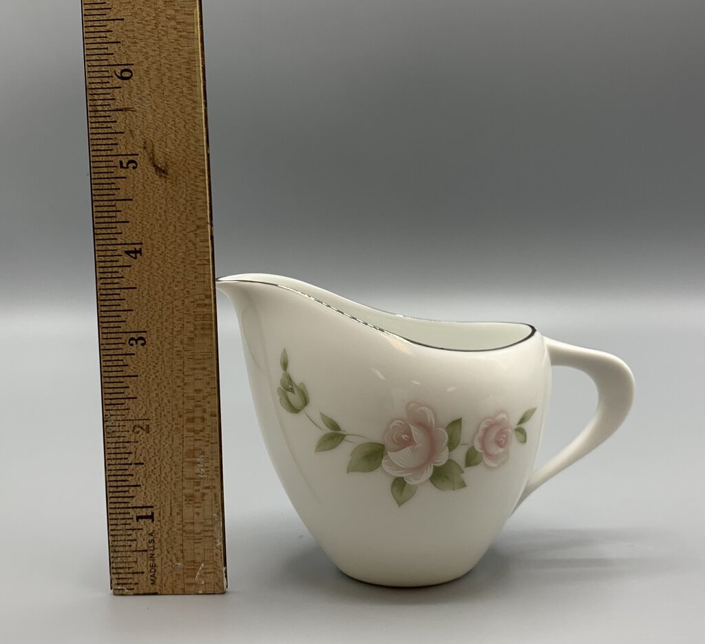 Mid-Century Style House “Tudor Rose” Sugar Bowl and Creamer Set /hg