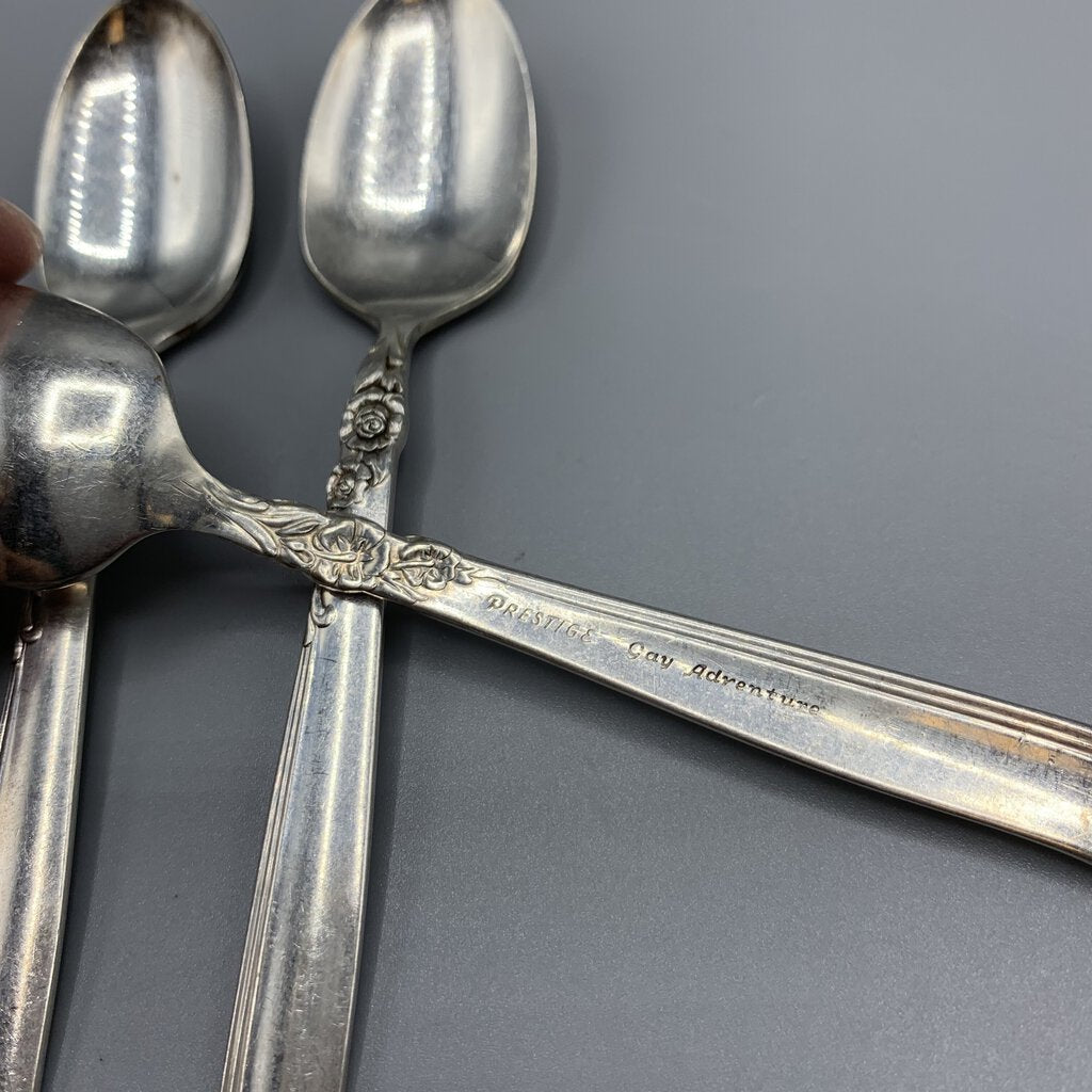 Vintage Oneida Prestige “Gay Adventure” Silverplate Demitasse Spoons, Baby Spoons /hg