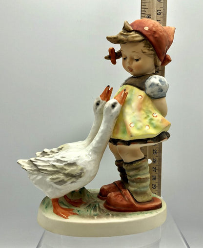 Large 7 1/4” Goebel Hummel Goose Girl #47/II Figurine /b