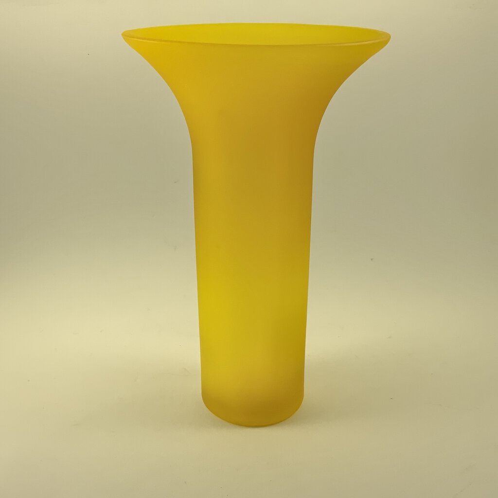 Yellow Japanese Art Glass Vase /cb