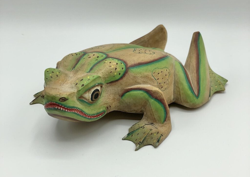 Vtg Hand Carved & Painted Indonesian Wooden Frog/ Reptile /b