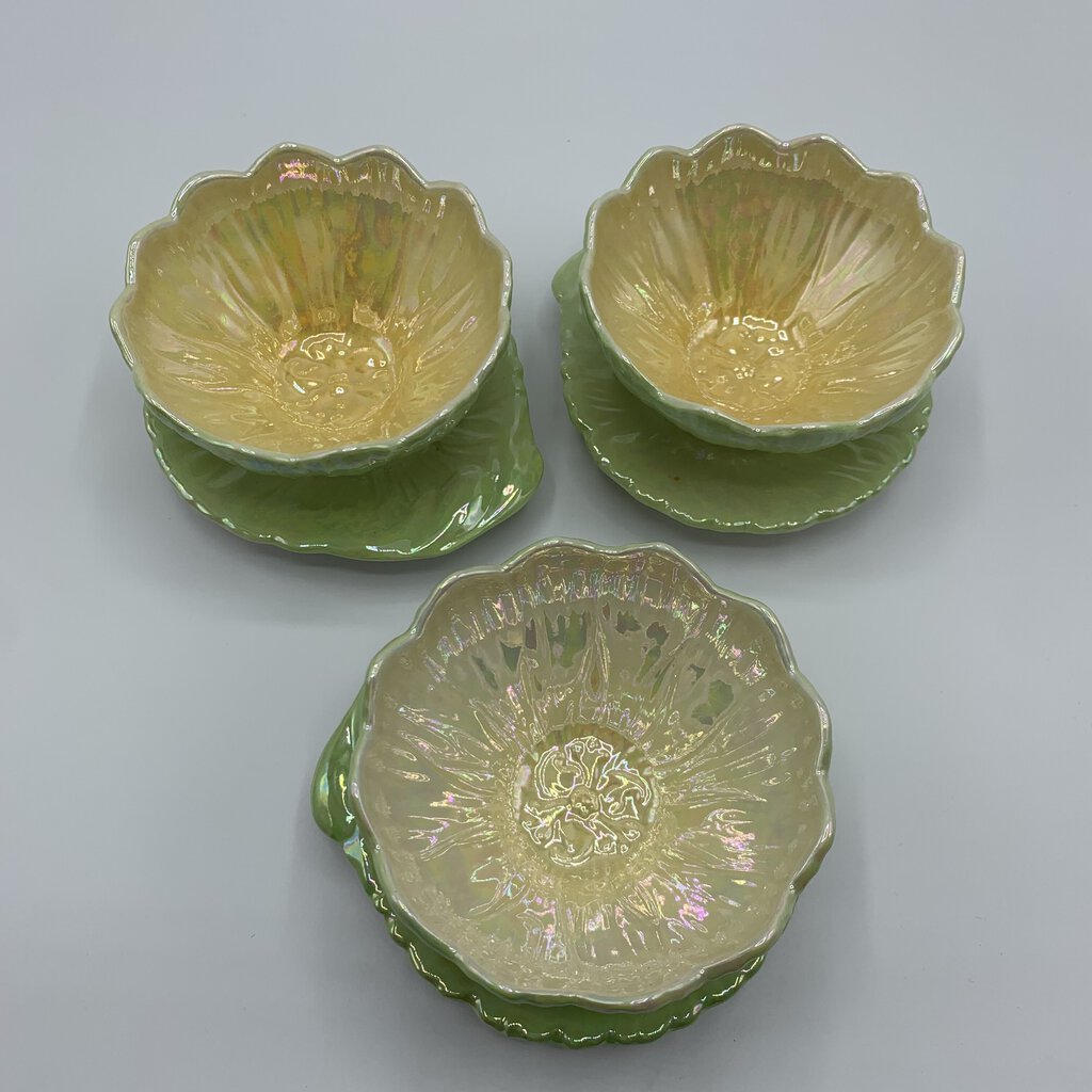 Vintage Royal Winton Lusterware Lotus Fruit/Dessert Bowls /hg