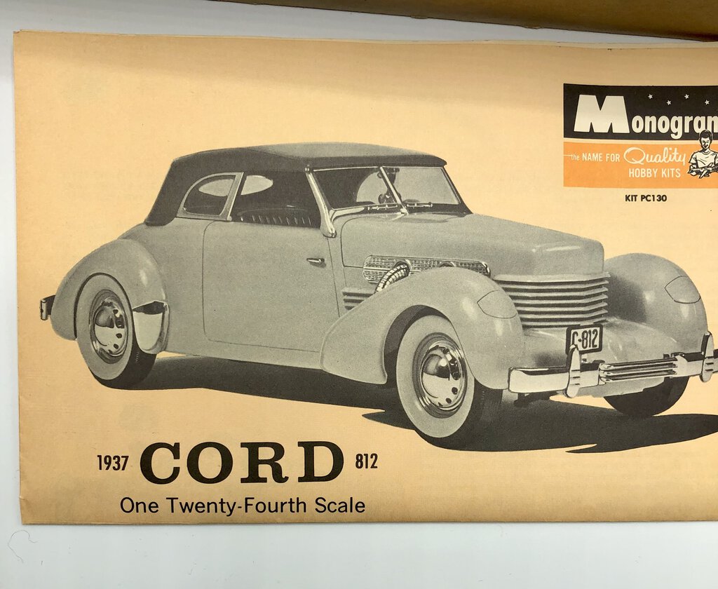 Monogram 1937 Cord Phaeton Sedan Model Kit 1/24th Scale MIB /b