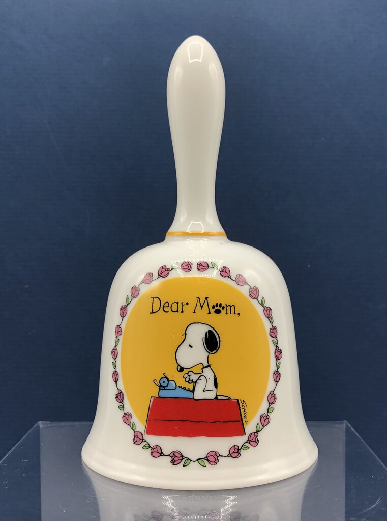 1979 “Dear Mom” Snoopy/ Charles Schultz Bell /b