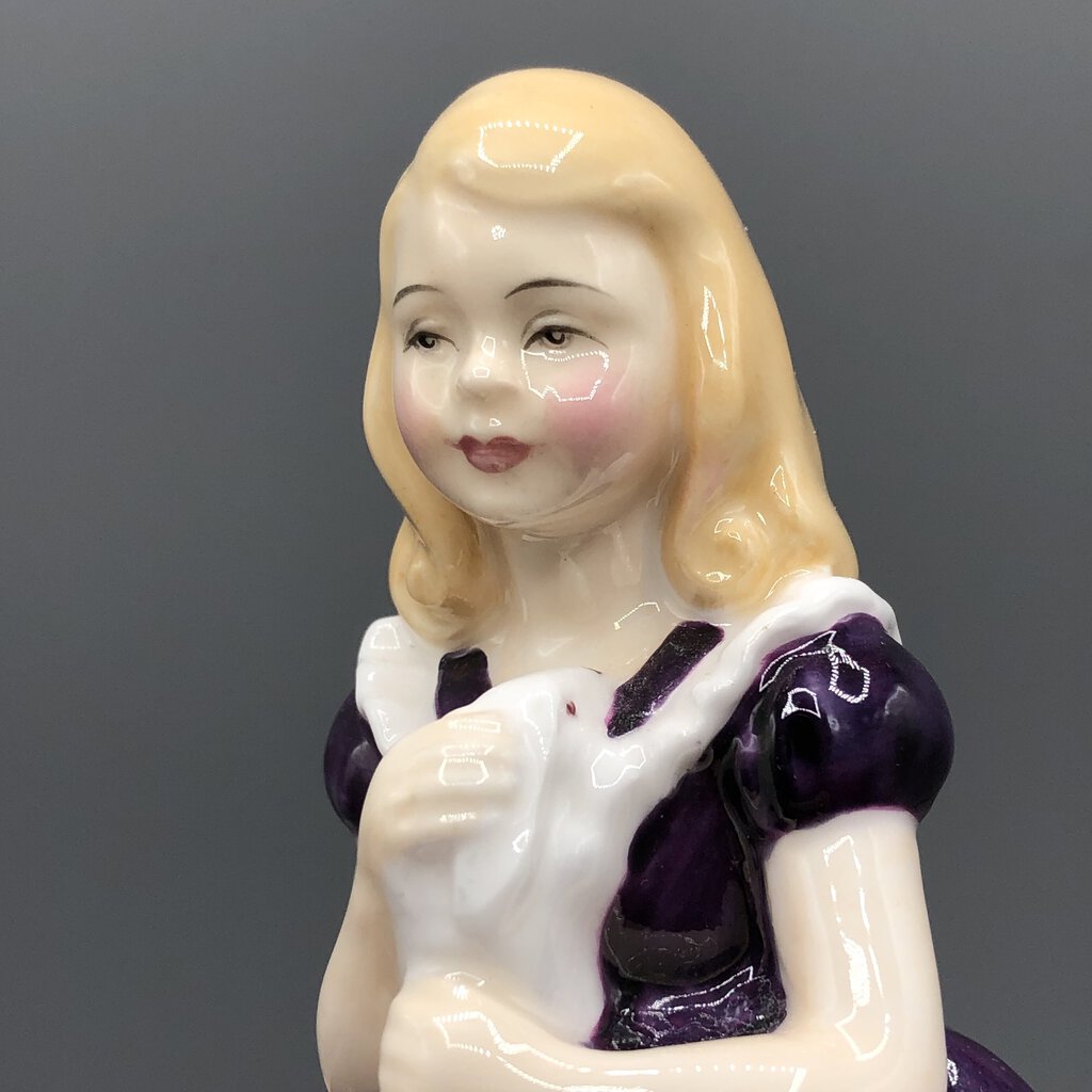 Royal Doulton “Affection” HN 2236 Figurine /b