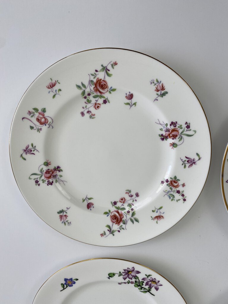 Royal Victoria Fine Bone China England Pink Roses & Purple Floral Salad Plate Set of 6 /rb