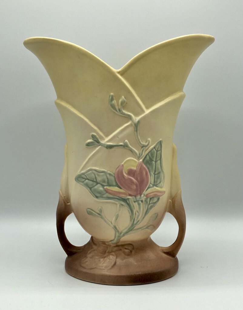 Vintage Hull Magnolia Art Pottery Vase /b