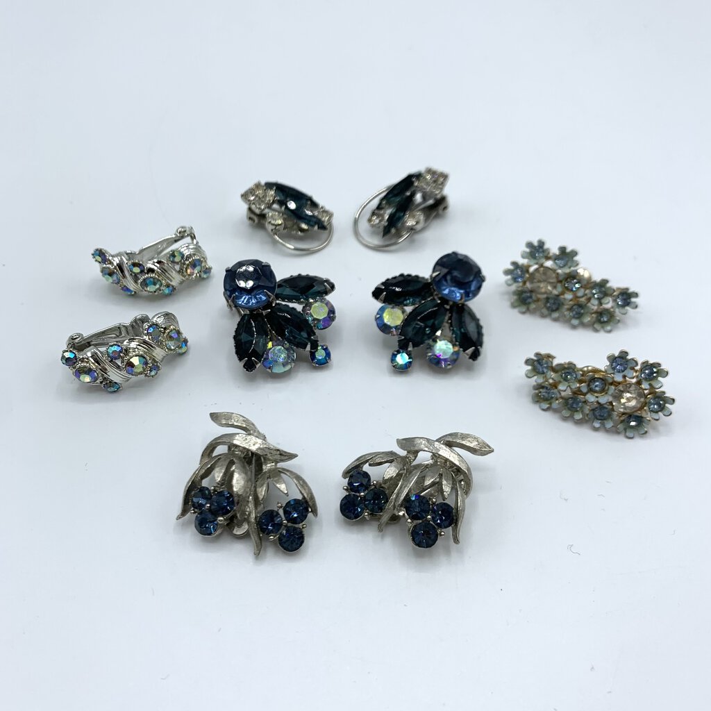 Lot of Vintage Blue Rhinestone Clip-on Earrings /hg