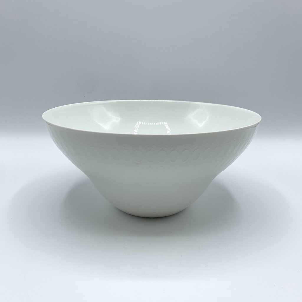 Vintage Mid-Century Bjorn Wiinblad Rosenthal “Romance White” 7 3/4” Round Vegetable Bowl /hg
