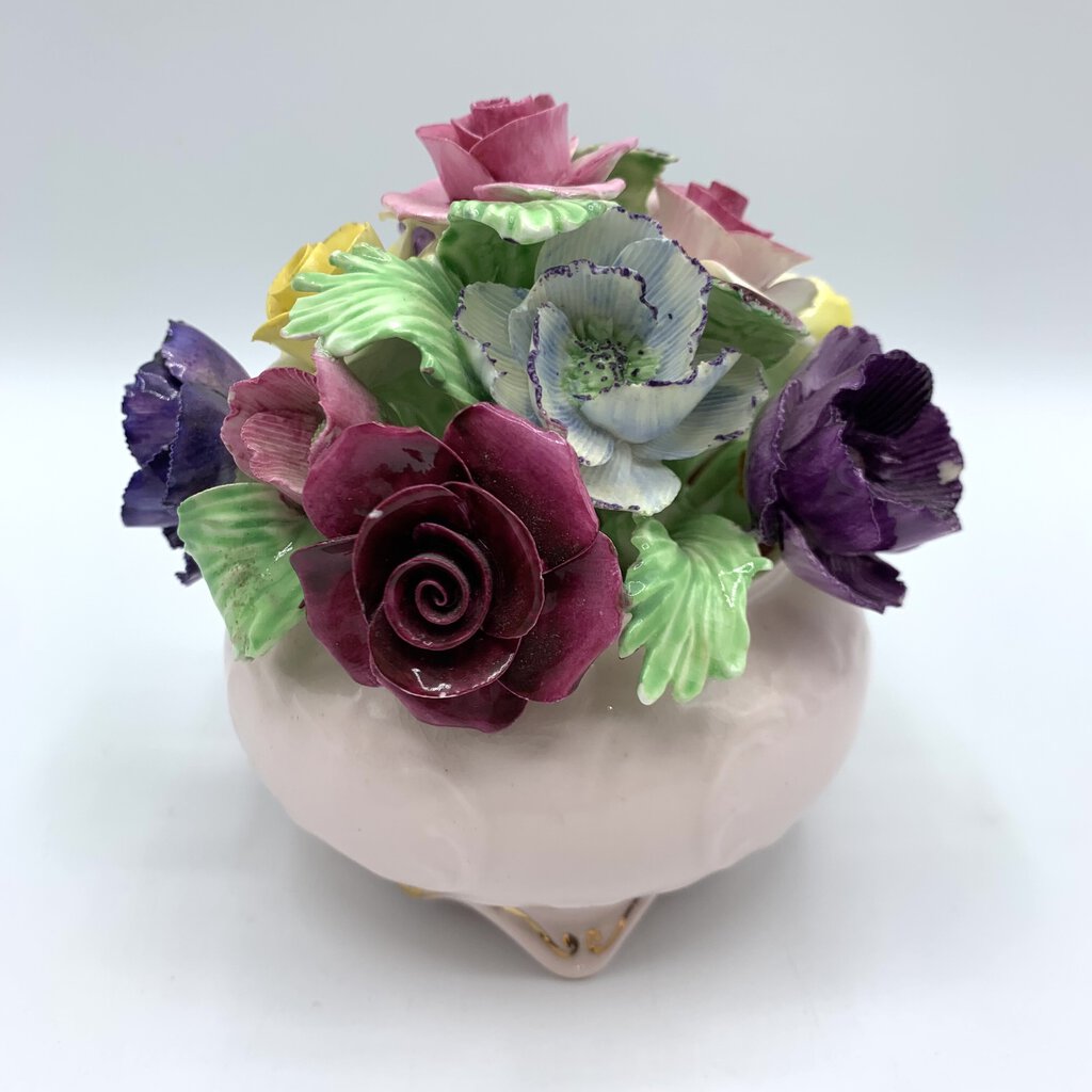 Vintage Floral Staffordshire Fine Bone China Flowers in Vase /hg