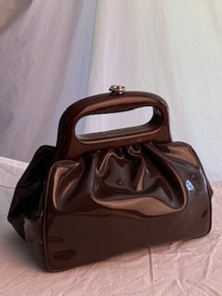 Vintage 1960’ies Structured Shiny Plastic Brown Toned Handbag Gold Tone Closure /rw