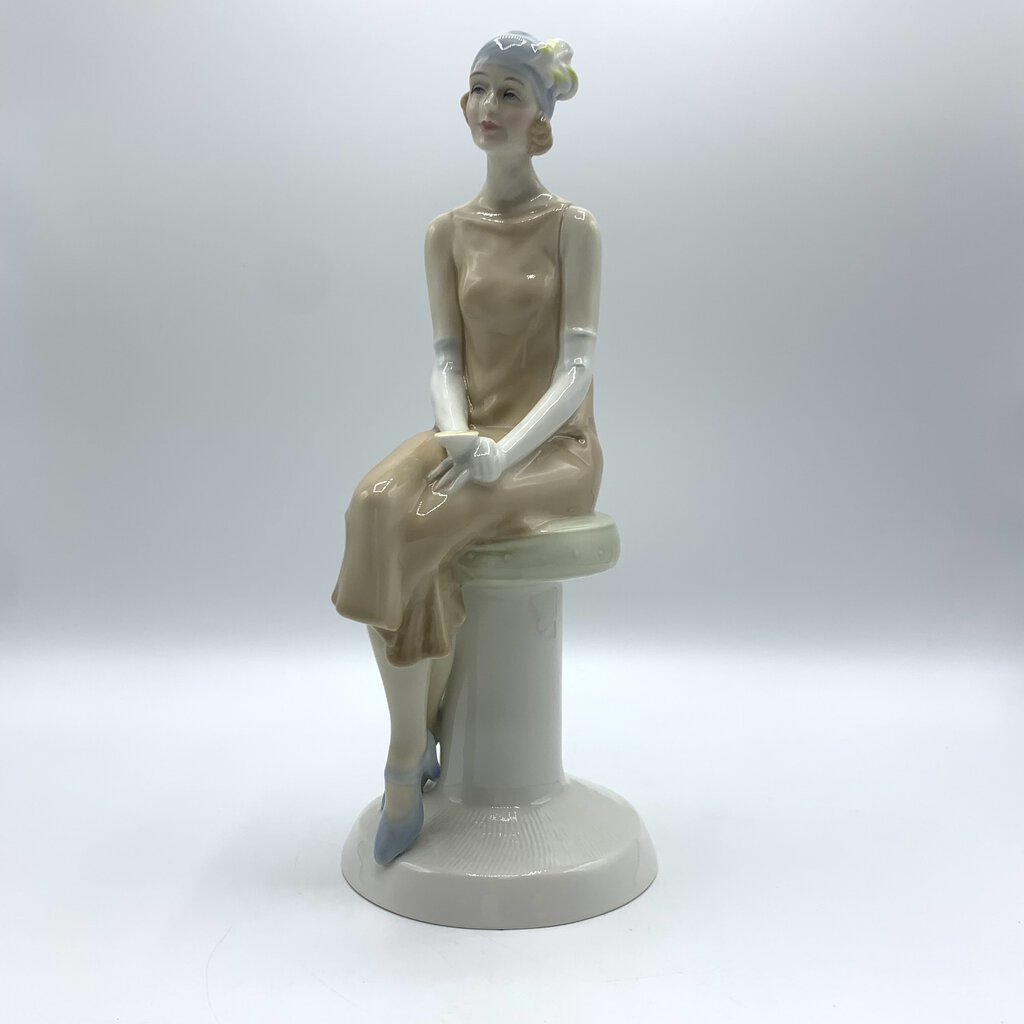 Vintage Reflections by Royal Doulton “Cocktails” Figurine, HN3070 /hgo