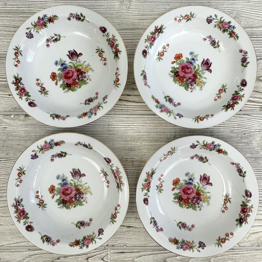Vintage Aladdin Fine China Dresdenia Set of 4 7 3/4in Soup Bowls And 5 5/8in Dessert Bowls /cb