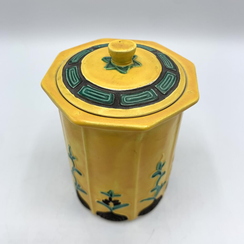 Vintage Japanese Pottery Onion Design Seasoning Jar /hge
