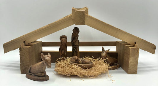 Vintage Italy Nativity w/Rough Hewn Crèche /b