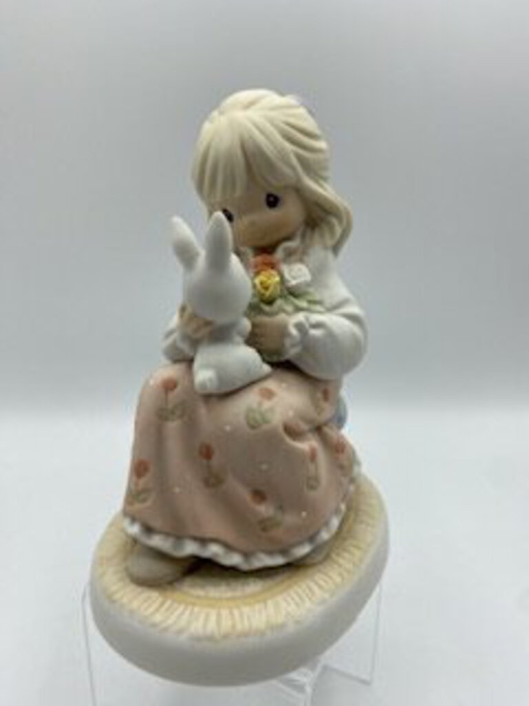 Precious Moments Figurine - Living Each Day with Love /ro