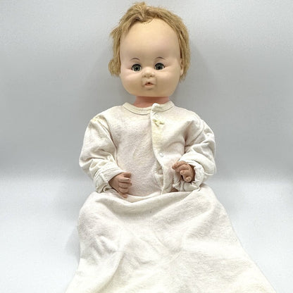 1961 Plated Moulde INC Vinyl and Plastic 19” Baby Doll Drinks and Wets Sleep Eyes /cb